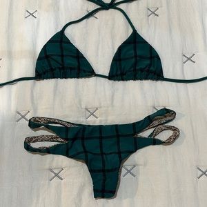 Small acacia seaweed set